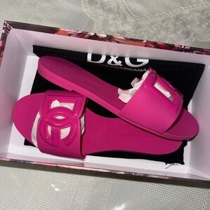Dolce & Gabbana Women's Pink Slide rubber sandals SIZE 40